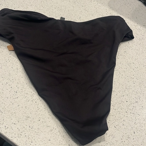 Skims Swim Mid Waist Swim Bottoms medium NWOT - Picture 3 of 3